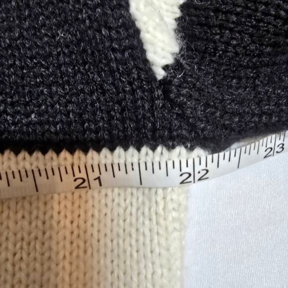 RD Style for Anthropologie Heart Striped Cardigan Sweater. Retails $100 - Picture 7 of 11